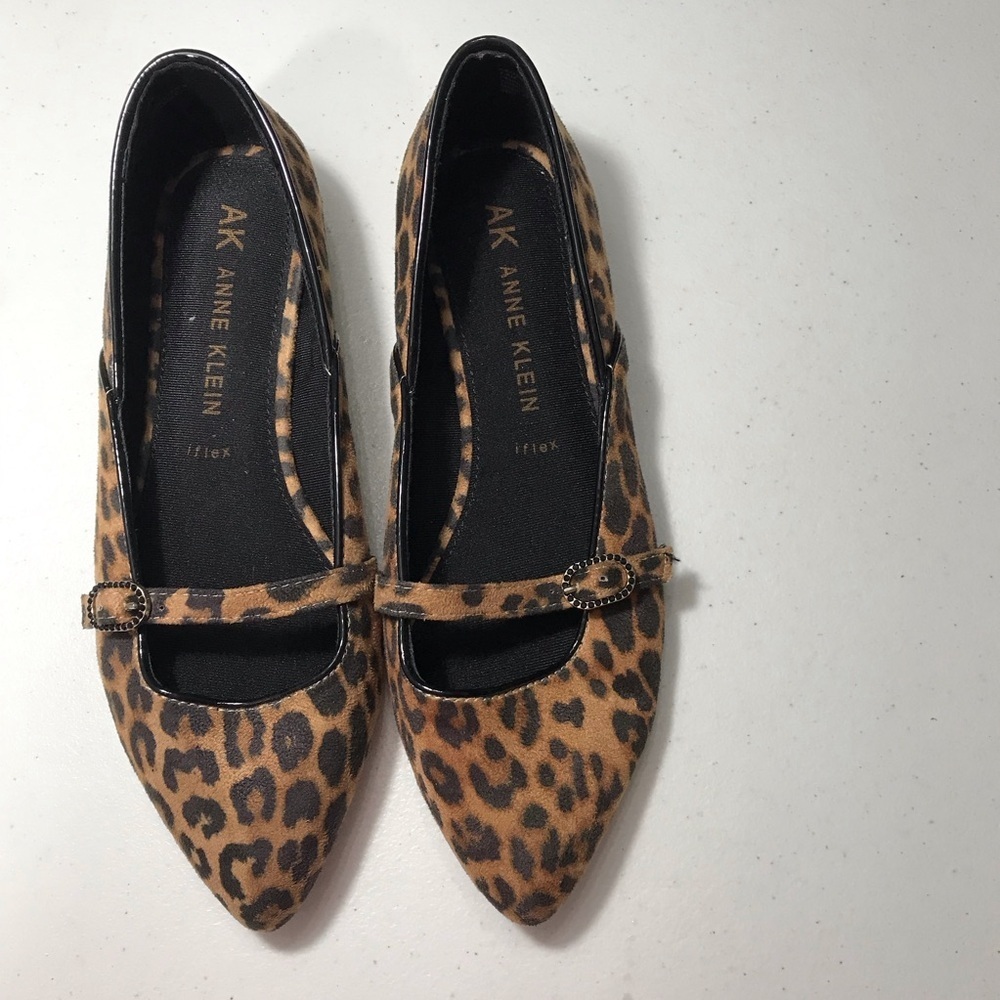 Anne Klein Maryjane Animal Print Flats with Buckle Size 7.5M SB-03 - Picture 2 of 8